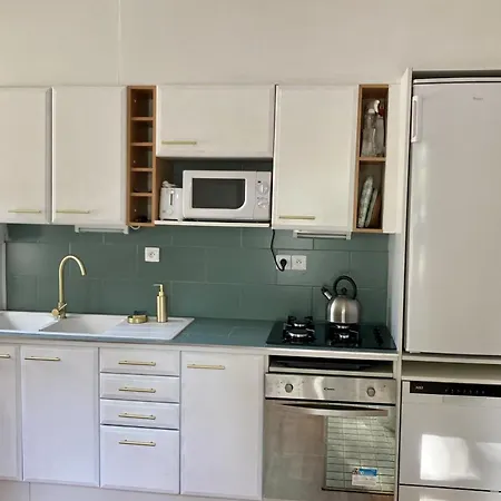 With Parking In Center *