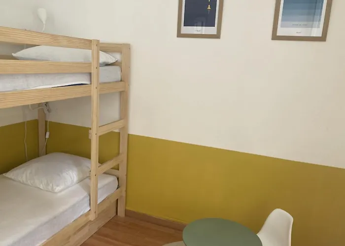 With Parking In Center דירה פורנישי